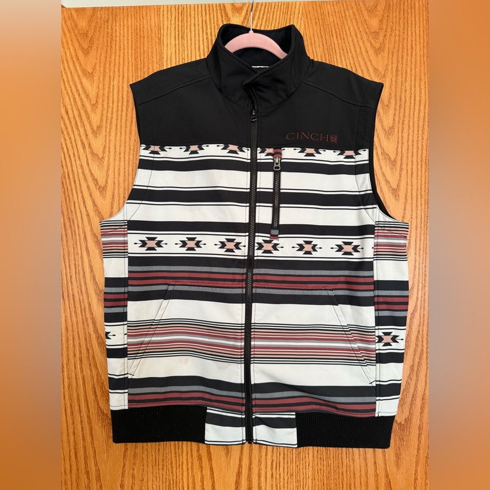 Cinch Black and White Vest